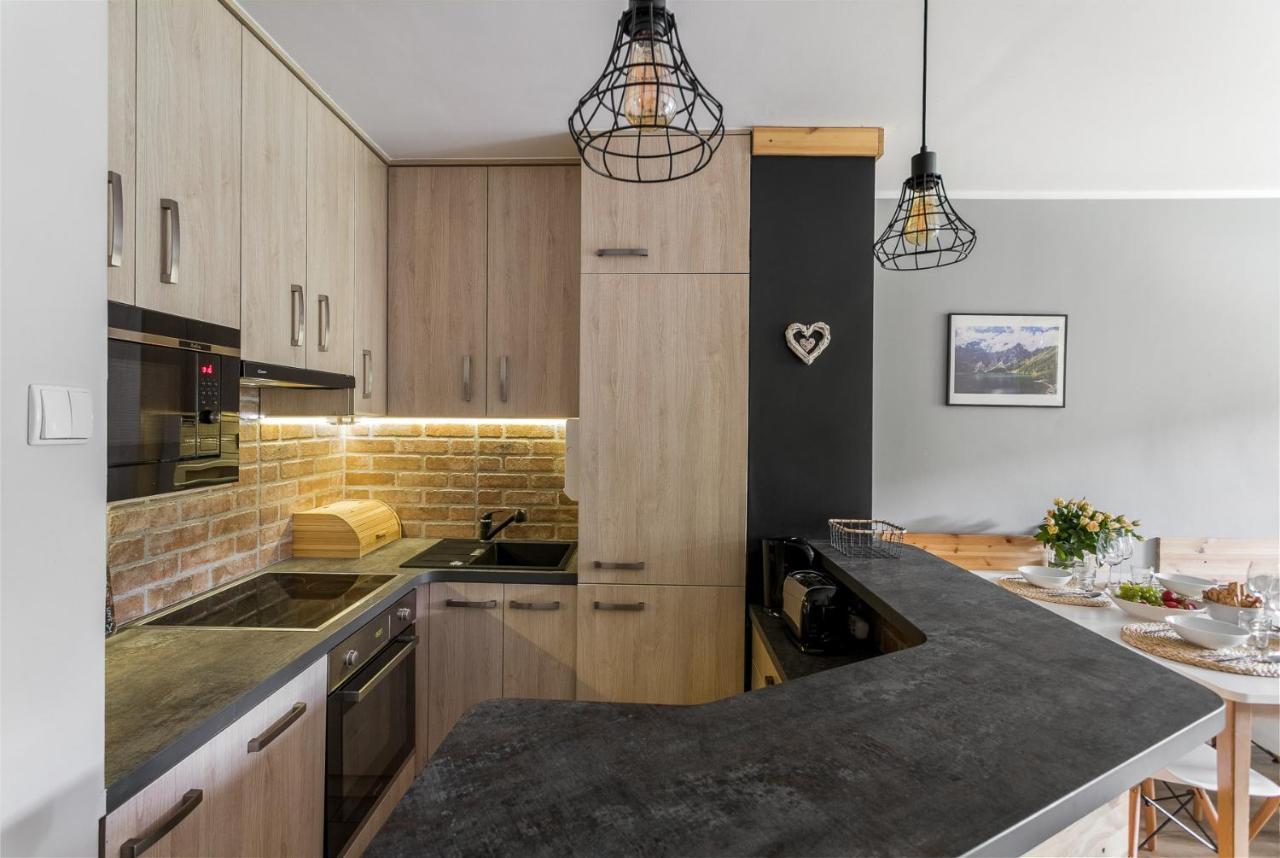 Rent Like - Zeromskiego 10 *